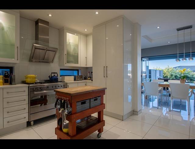 4 BEDROOM FREESTANDING SOLD IN EYE OF AFRICA ESTATE
